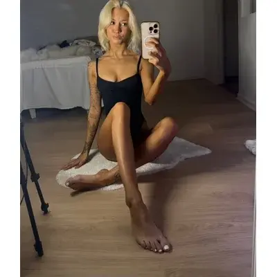 V